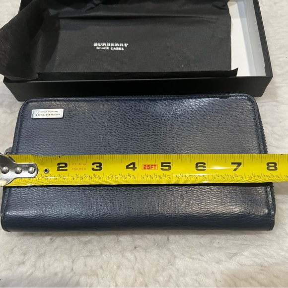 Burberry Black Label Navy Blue Leather Zip Around Long Unisex Wallet - Picture 10 of 14